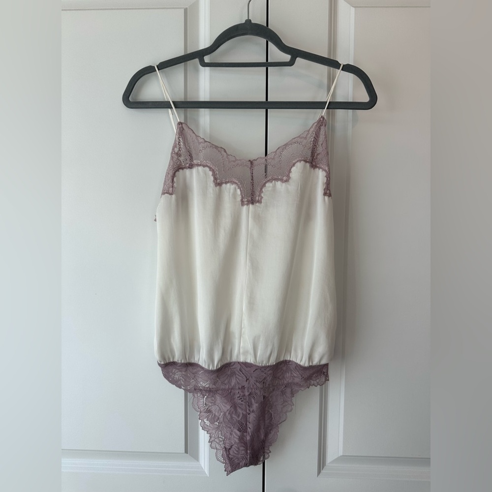 Free People D8 Night Bodysuit in Evening Cream/Purple Lace NWT (Size XS)